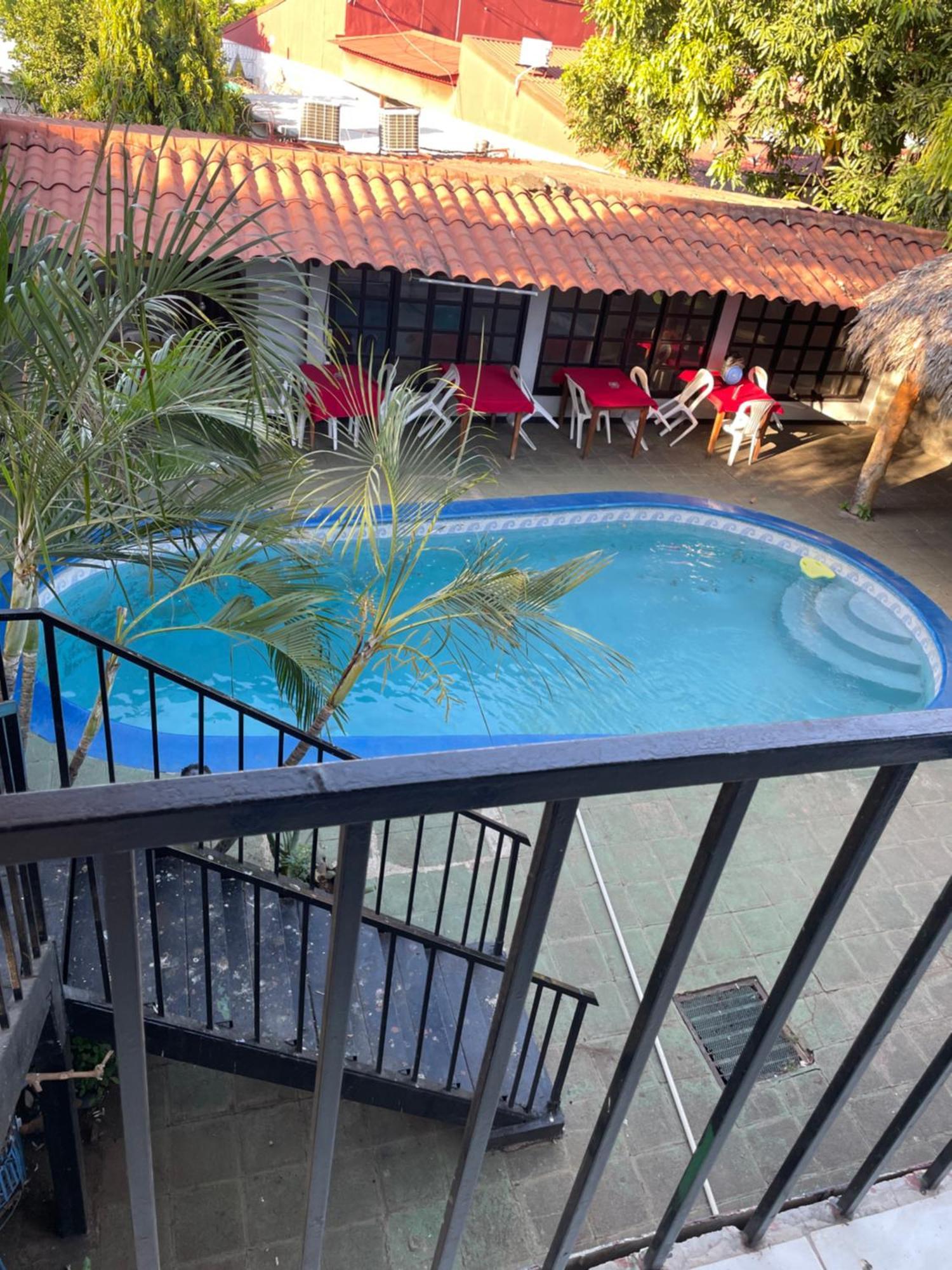 Managua Hotel Oasis Buitenkant foto