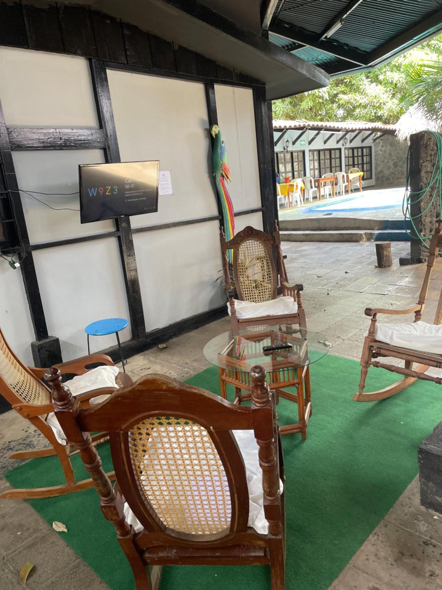 Managua Hotel Oasis Buitenkant foto